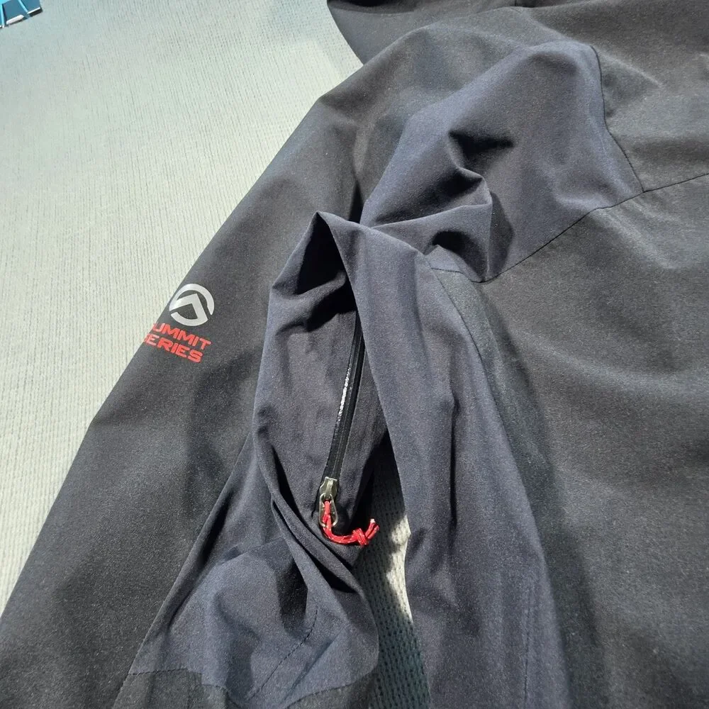 The North Face Summit Series Men's Black Gore-Tex Hooded Shell Jacket S/P